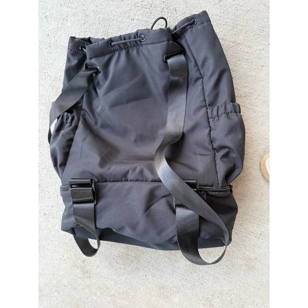 BEYOND YOGA Convertible Gym Bag Backpack 19” Black Tote With Straps And Handles